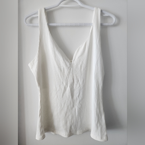 Brand new with tags - H&M ribbed tank in white - Picture 1 of 3
